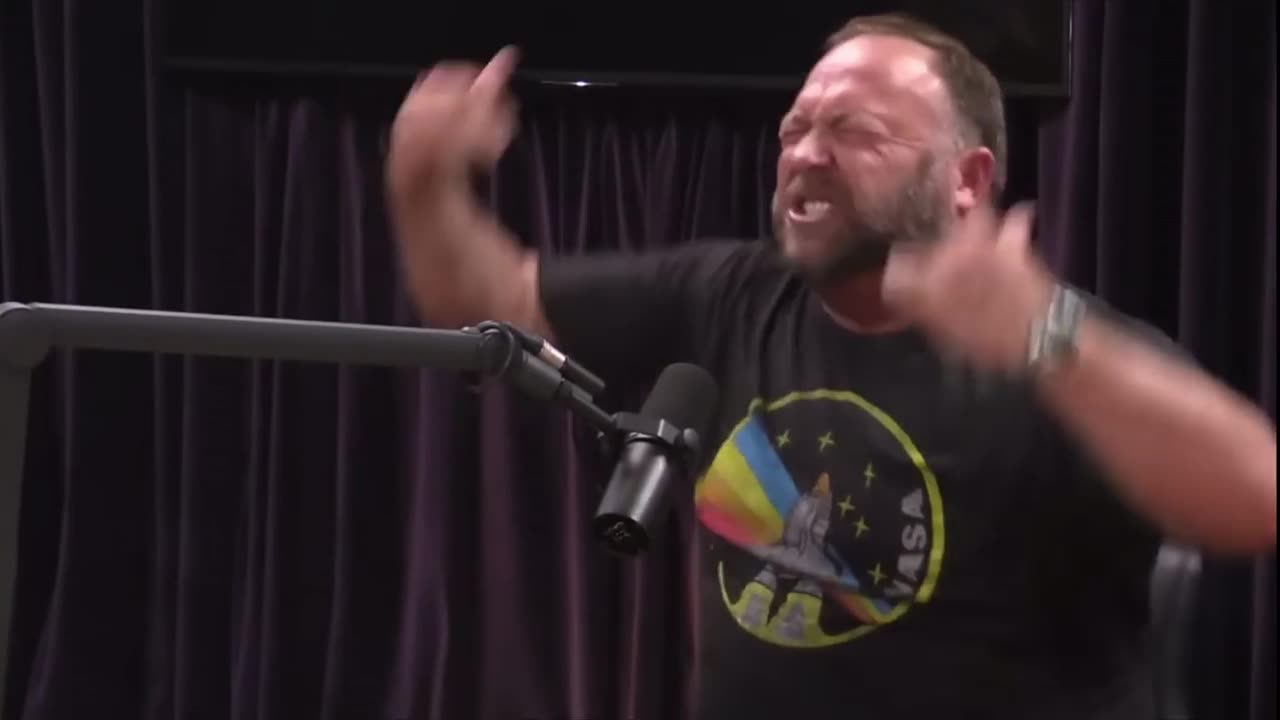 ALEX JONES JOE ROGAN EXPERIENCE FREAKING OUT AT EDDIE BRAVO