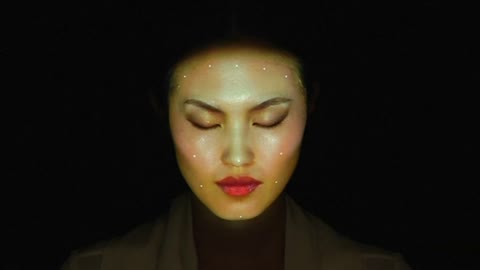 Artist bends the mind by changing people's faces