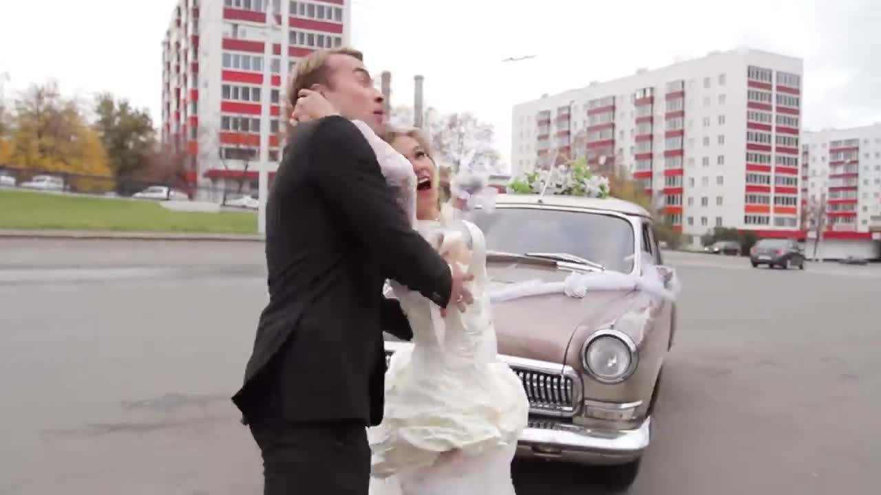 Love Hurts - Funny Wedding Fails