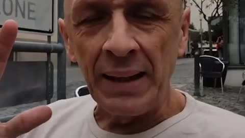 An old Ukrainian immigrant in Germany feels ashamed of his countrymen who caused the war