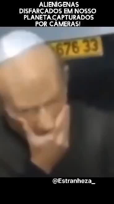 DISGUISED ALIEN ON OUR PLANET CAPTURED BY CAMERA WATCH THE VIDEO AND SHARE