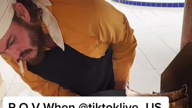 Kinks worked out for the @tiktoklive_us LIVE spotlight #Foodie #capterik #humor