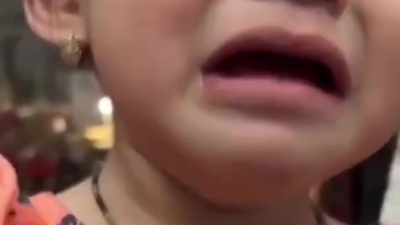 Small baby girl doing comedy #viral #video