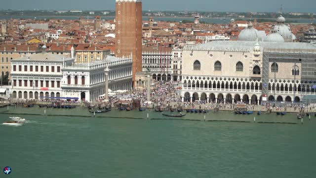 Cinematic Documentary - Tour of Venice - Visiting Top Tourist Attractions in Venice - Italy