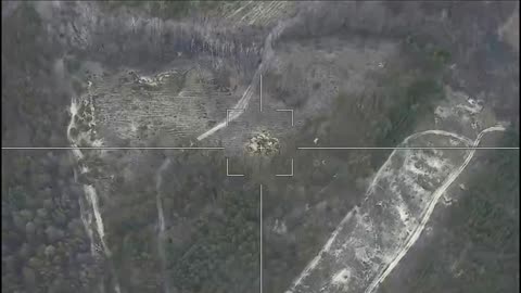 Lancet drone destroy AFU howitzer and crew near Kremennaya.