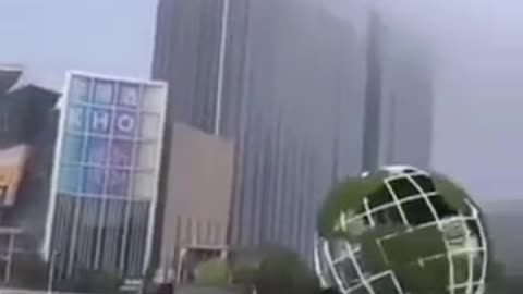 SHENYANG, CHINA: Strange light phenomenon caught on video..