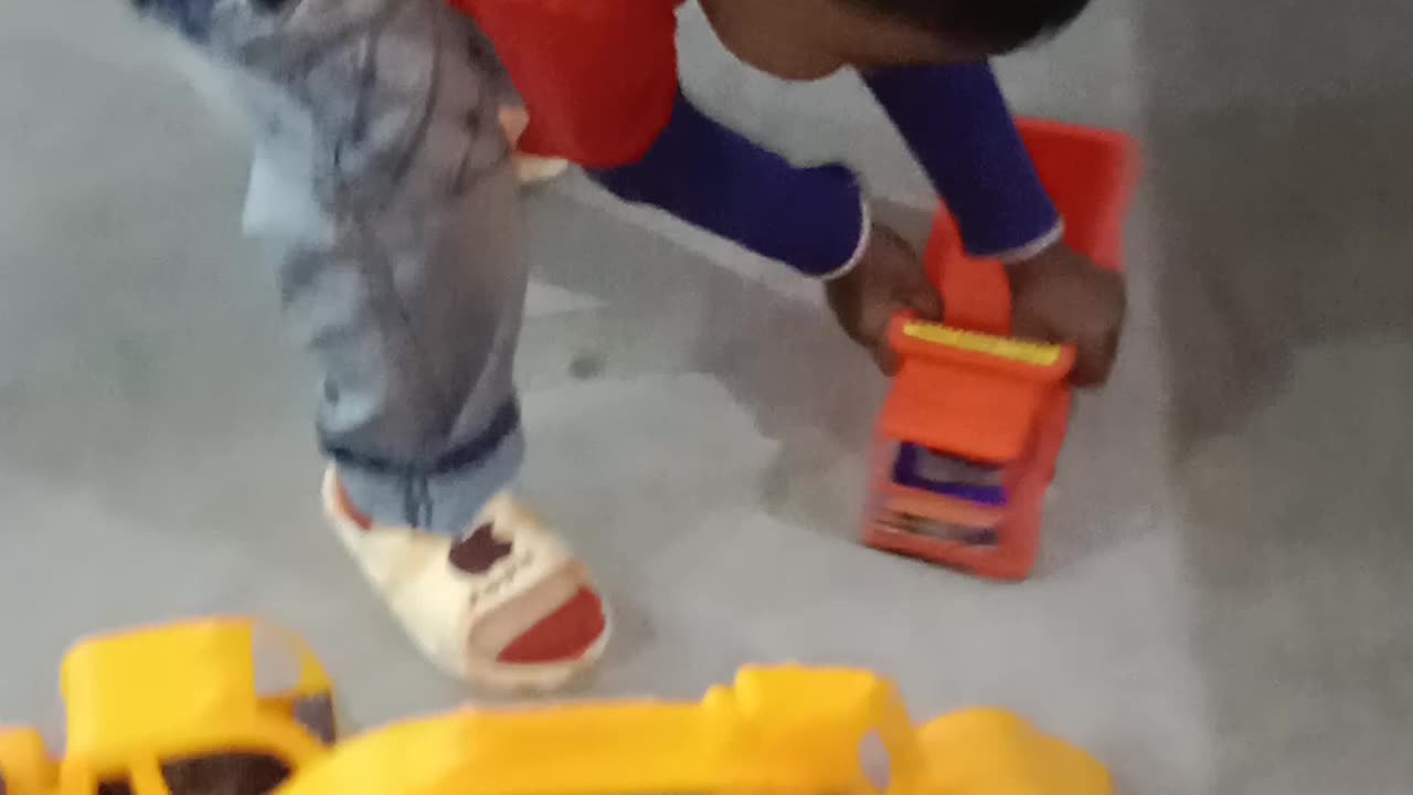Real Fun! The biggest Small Bulduzer Truck Car Playing The Boy Fun!!