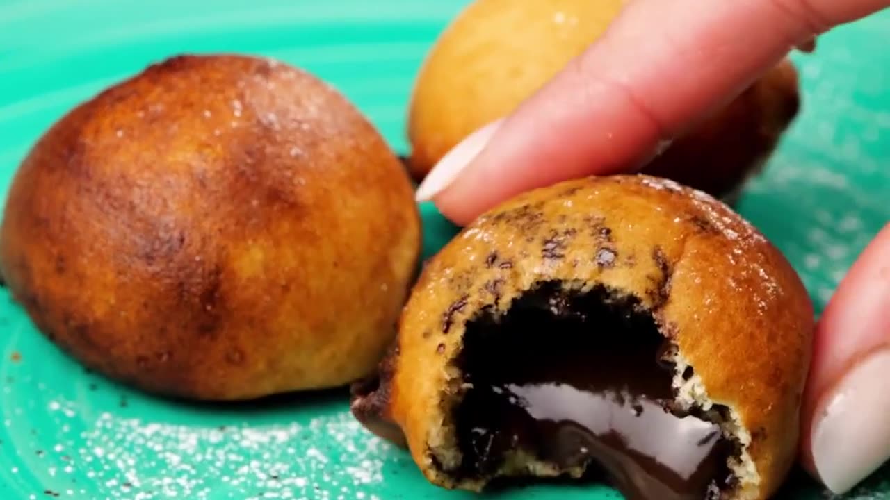 DELICIOUS DESSERTS TO TRY WHEN YOURE HOME ALONE