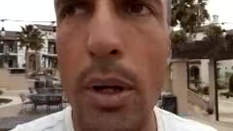 "SCREAMINGLY JOYFUL." (Via Cocoa)