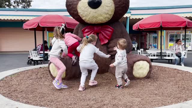 Kids visited Snoopy planet at California's Great America Theme park #californiasgreatamerica