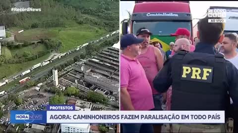 Flávio Bolsonaro se pronuncia sobre resultado das eleições