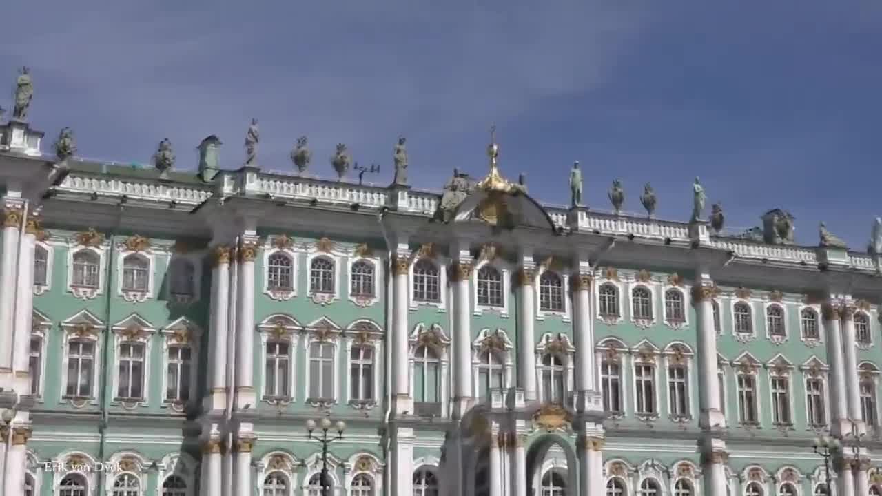 15 Of The BIGGEST Palaces On Earth