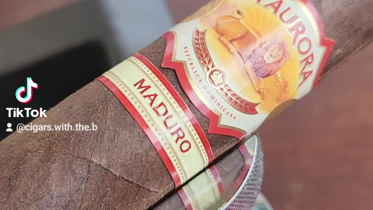 LaAurora Maduro