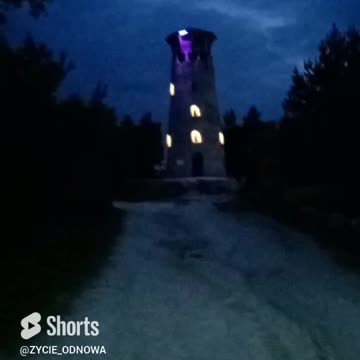 WIEŻA Zmienia KOLOR. Polska