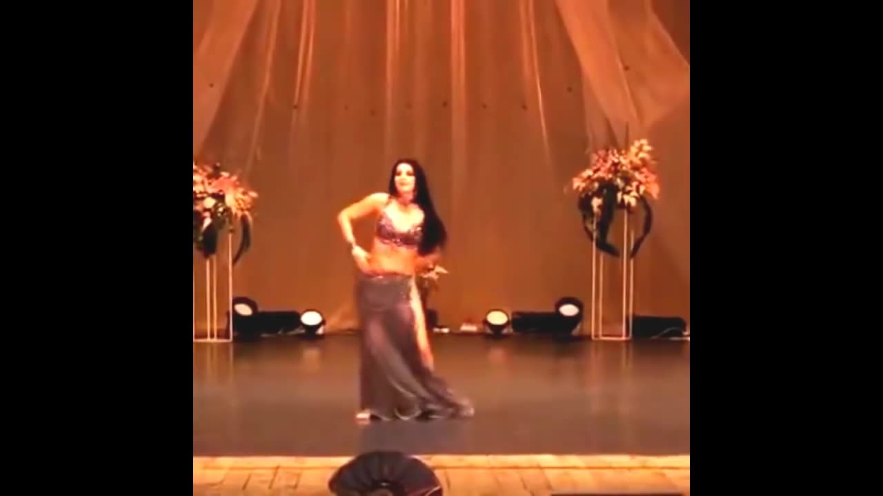 Beautiful girl dance