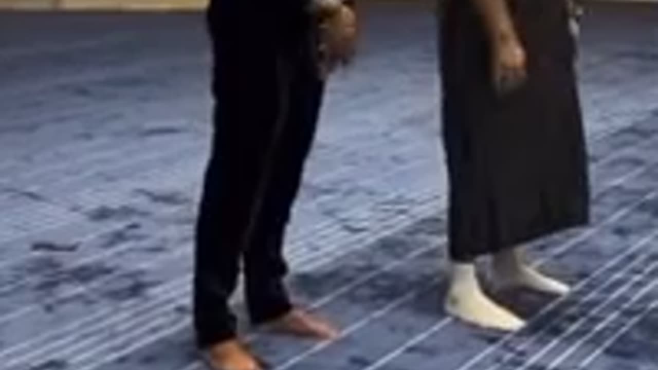ANDREW TATE PRAYS TO ALLAH