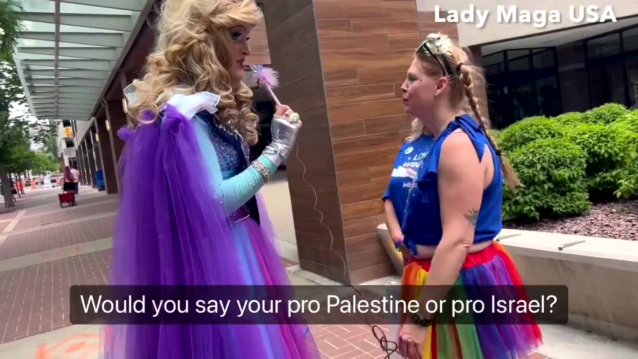 A gay drag queen "fearful of Islam" talks about muslims