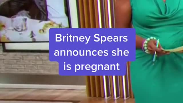 Britney Spears announces she is pregnant