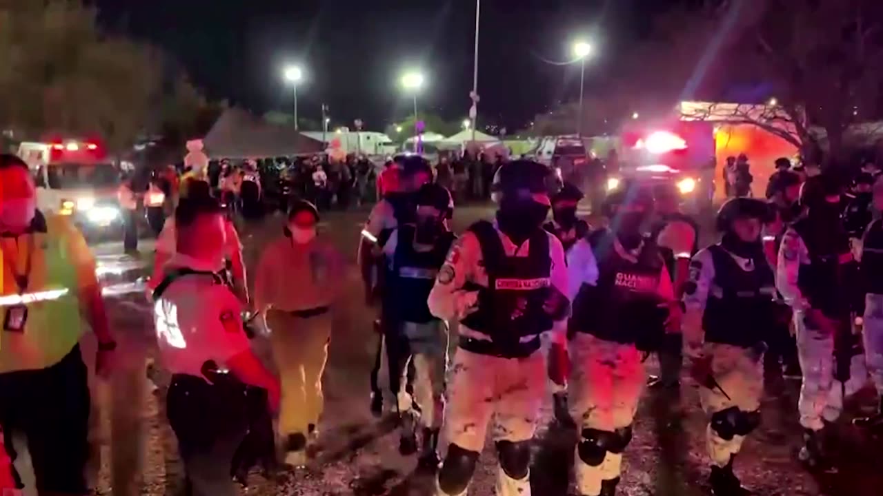 Mexico stage collapse at campaign event kills several