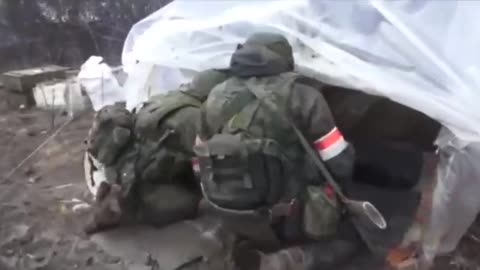 Russian troops on the outskirts of Mariupol