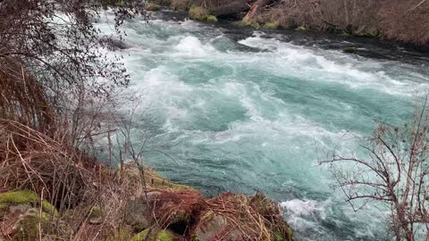 Truly Epic Section of Metolius River – Central Oregon