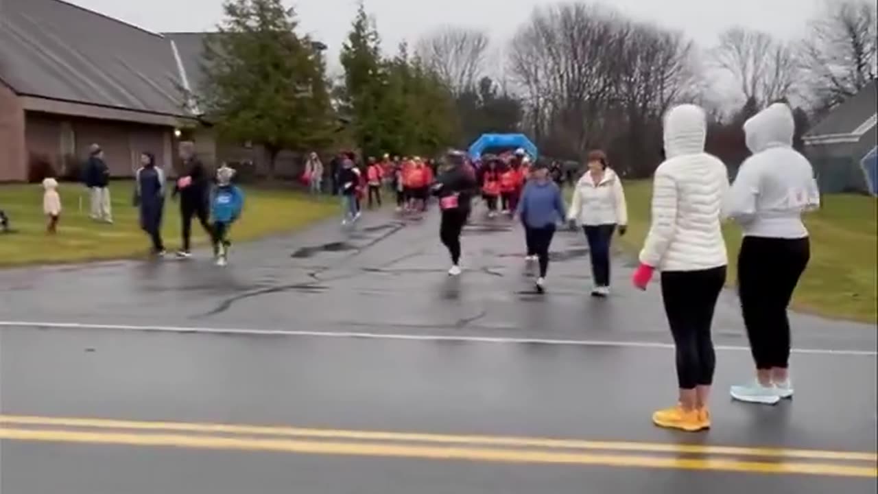 During a Turkey Trot, Grandma gets run over by a reindeer. 3 injured.