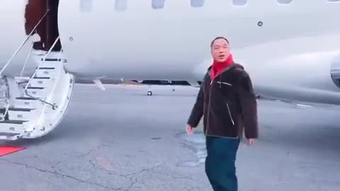 20181126文贵先生视频：马上就要起飞????去几个智库去演讲！会后再向战友们汇报！一切都是刚刚开始