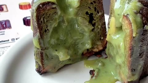 Trying Green Tea Canele, Delicious Sweet with Melted Matcha Custard Inside