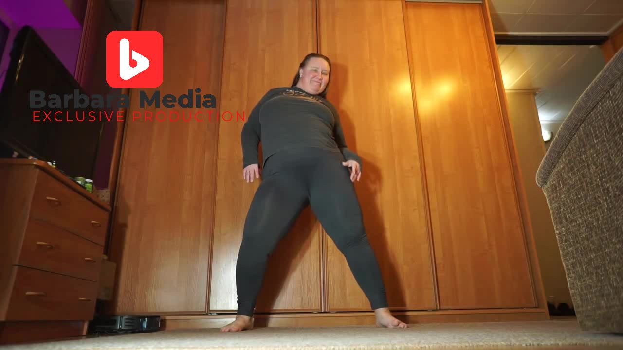 Chubby girl try yoga on Barbara Media Exclusive Production