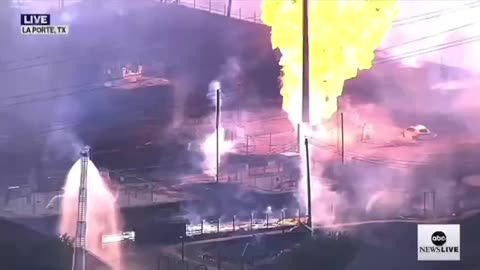 🚨 Texas, chemical plant explosion