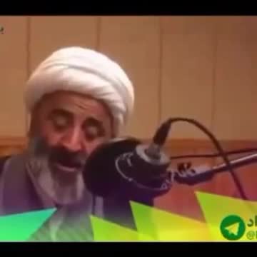 Akhond singing a traditional Persian song