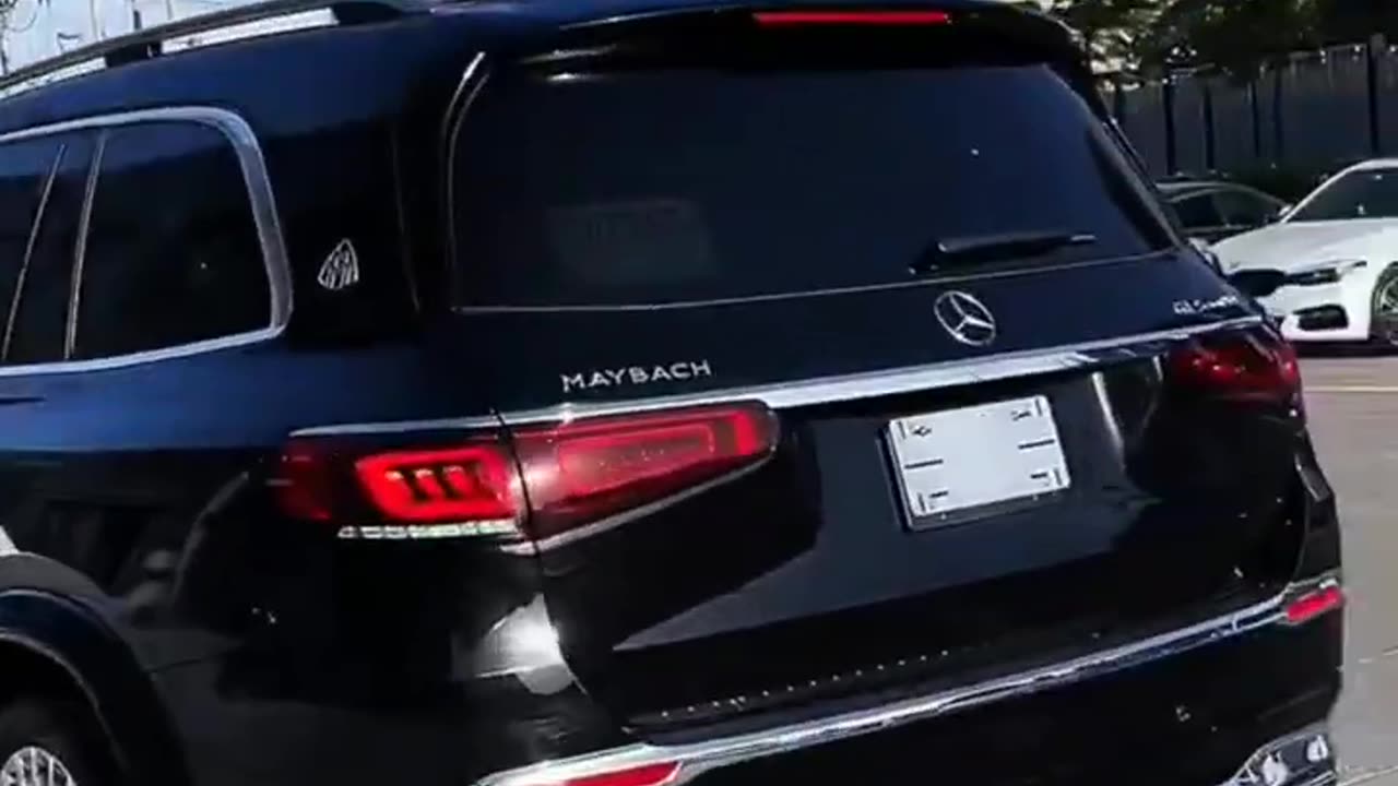 The Dancing Maybach