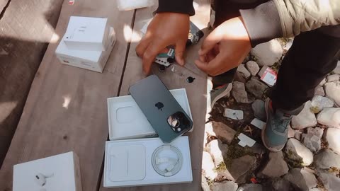 iPhone 14 pro unboxing