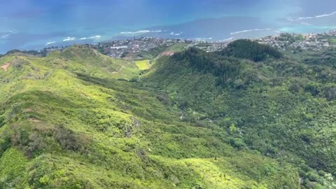 Flying on TC’s chopper over Oahu August 2021