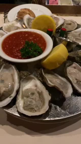 Fresh oysters