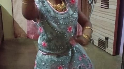 Cute Girl Dance