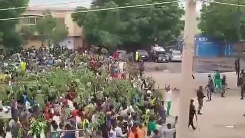 Nigerian Security Operatives Shoot Dead 13