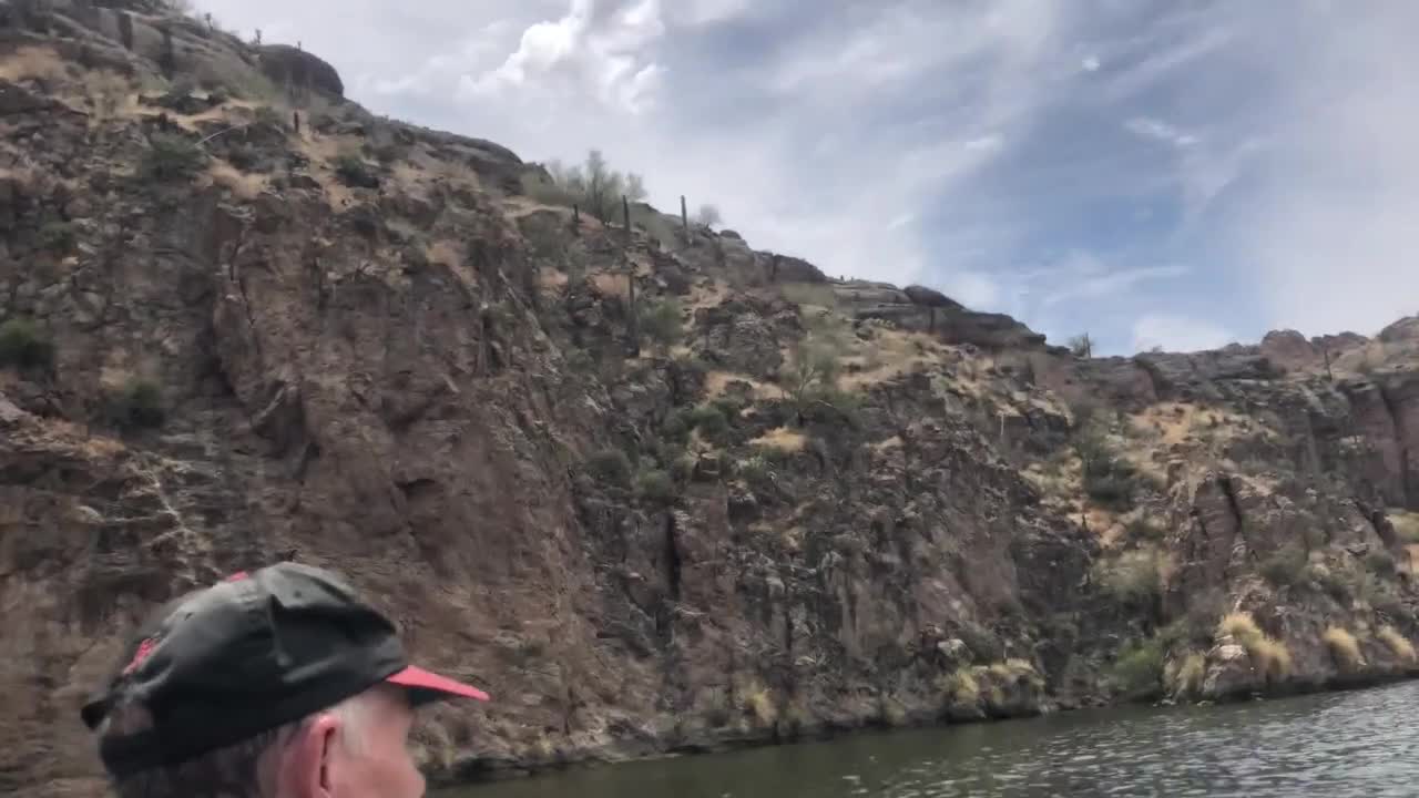 LySandra Nails Knee Boarding at Canyon Lake!