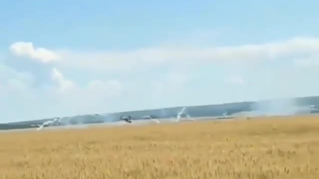 Ukrainian Mi-24 sets fire to a wheat field.