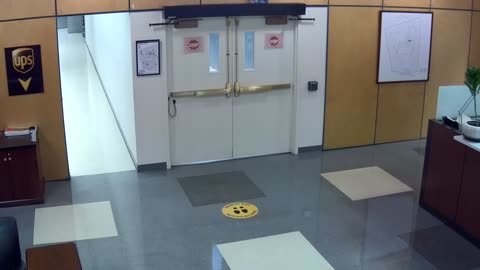 3902PSQB06LobbyReceptionArea_2021-01-06_15h20min01s500ms.mp4