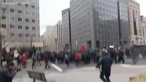 Leftists Destroying DC During Trump 2017 Inauguration