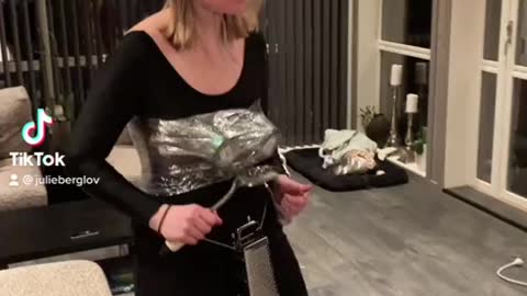 Top Girl dances on The world