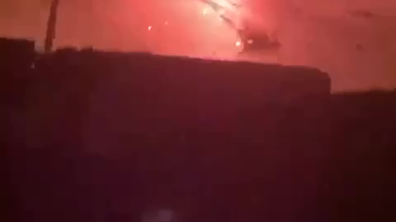 نفذ طائرة مسيرة اسرائيلية غارة اغتالت عبد الله أبو شلال وخليته في مخيم بلاطة في مدينة نابلس.