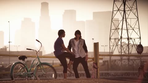 Far East Movement, Ryan Tedder - Rocketeer ft. Ryan Tedder