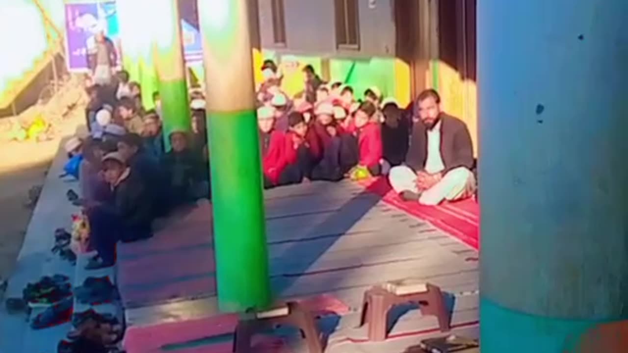 مدرسے میں پروگرام