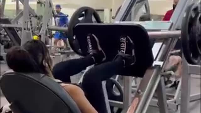 3 EASY WORKOUTS TO ADD TO YOUR NEXT LEG DAY