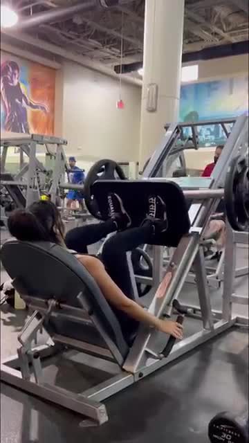 3 EASY WORKOUTS TO ADD TO YOUR NEXT LEG DAY