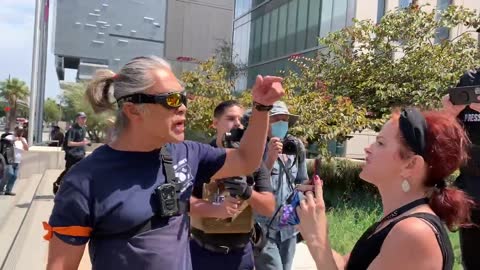 🔥Clashes between Antifa and anti-mask protesters in L.A.