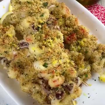 Spiedini di gamberetti e clamari