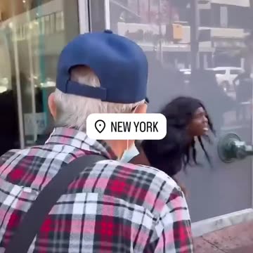 This NY cop might need to take a breathalyzer test after that sloppy performance